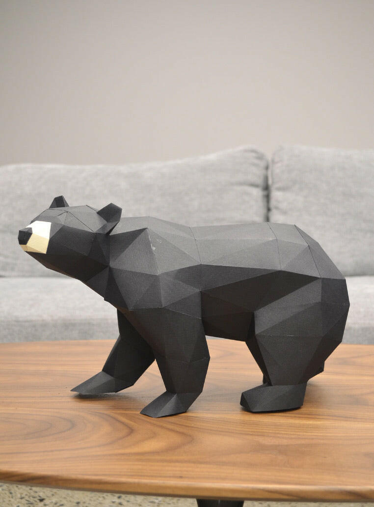 Black Bear - papercraft kit low-poly style