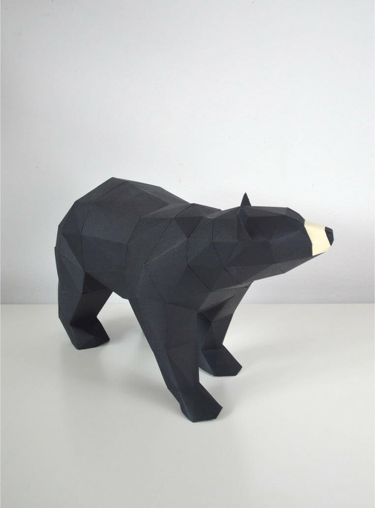 Black Bear - papercraft kit low-poly style