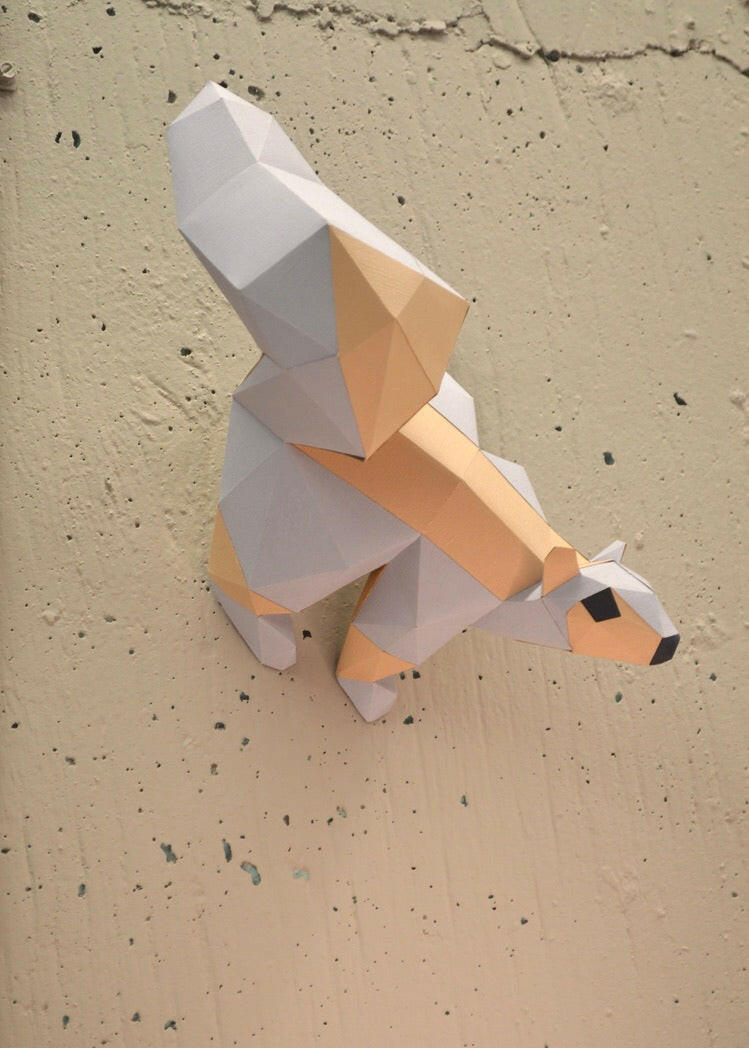 Squirrel on a tree - papercraft kit low-poly style