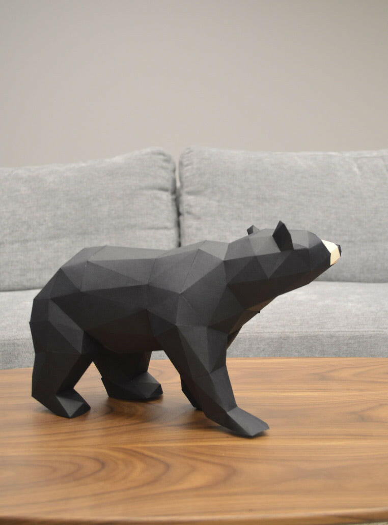 Black Bear - papercraft kit low-poly style