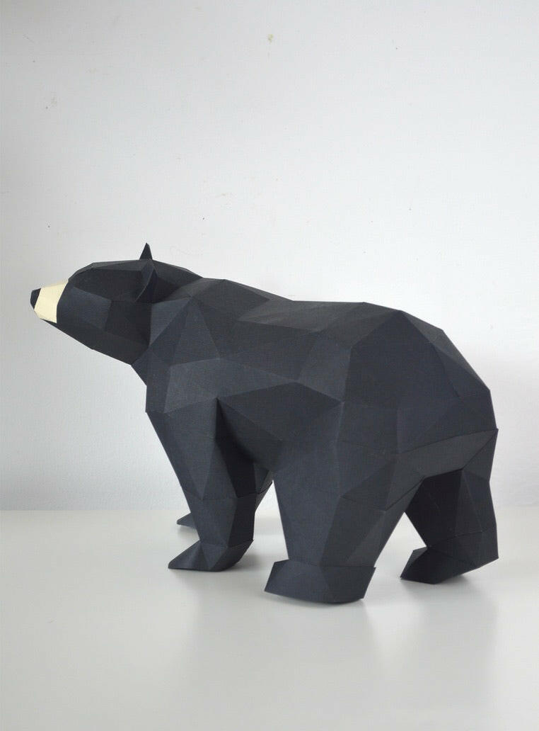 Black Bear - papercraft kit low-poly style