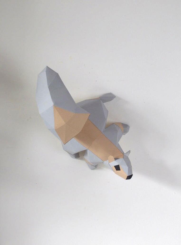 Squirrel on a tree - papercraft kit low-poly style